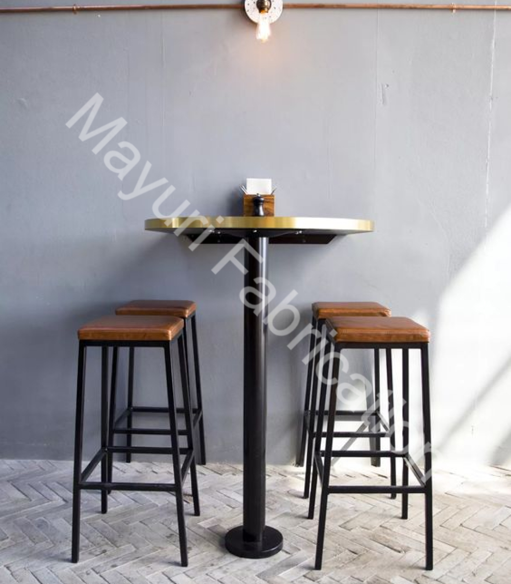 Bar Table in Begaluru
